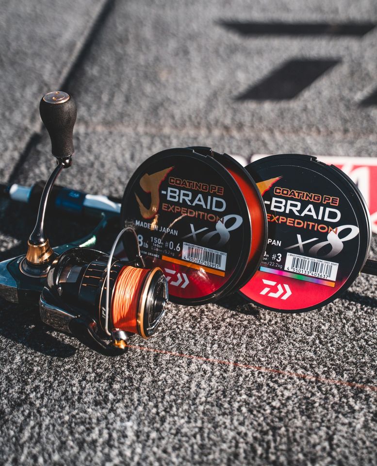 Daiwa J-Braid Expedition X8 300: Unleash Your Casting Potential with This  Premium Braided Line